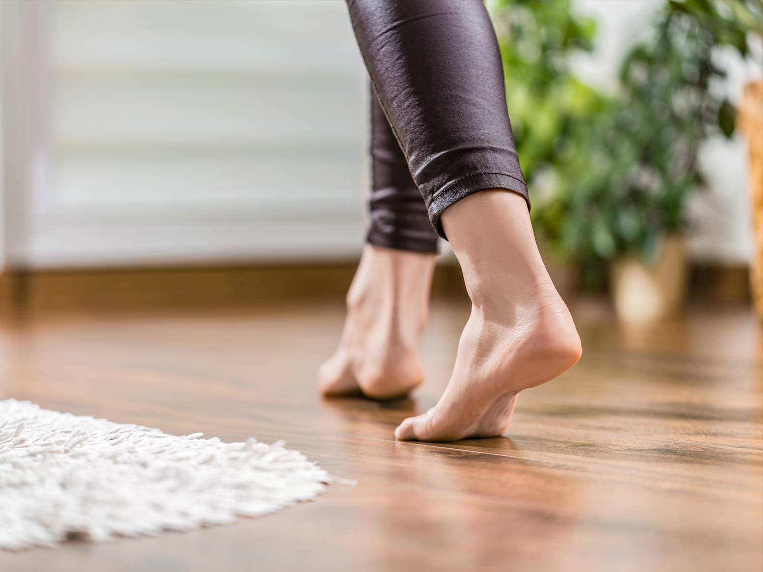 Kick off your shoes - The benefits of walking barefoot - The Chiropractors